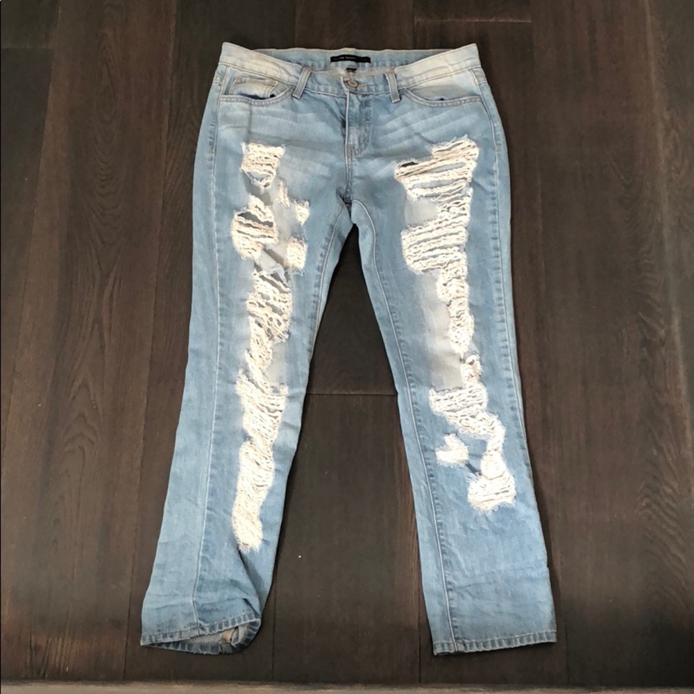 Distressed boyfriend jeans